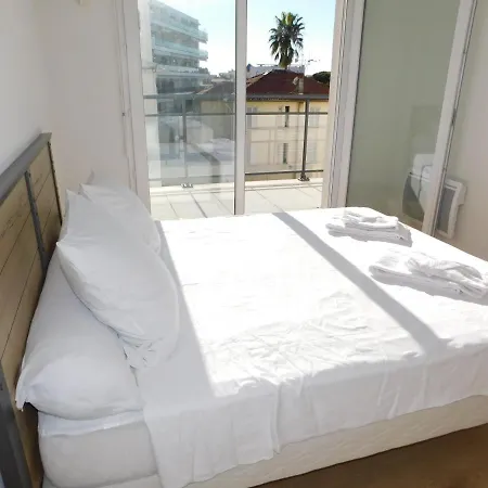 Angels Bay, T3 Standing, 6 Pers. Climatise Et Parking Prive Apartment Antibes