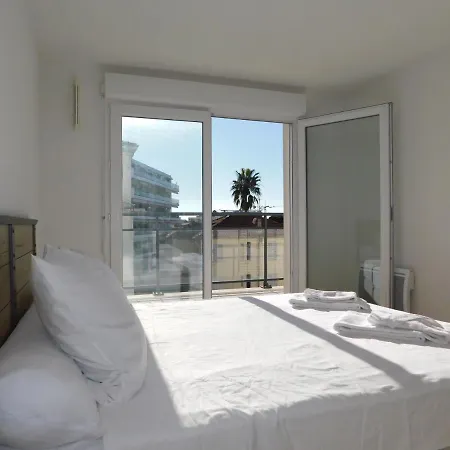 Apartment Angels Bay, T3 Standing, 6 Pers. Climatise Et Parking Prive Antibes